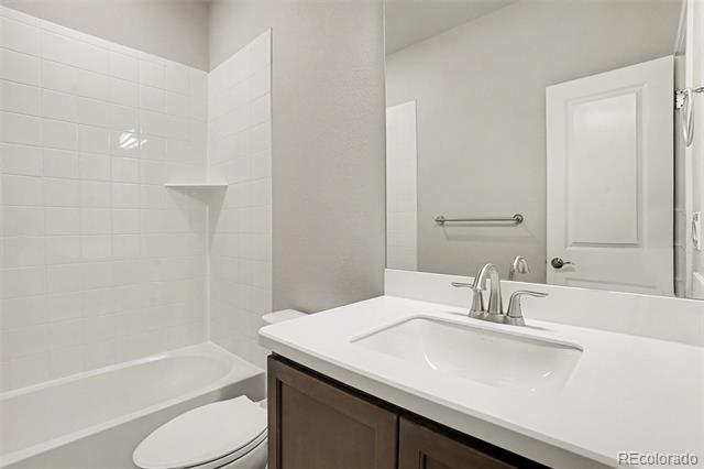 7296 Xenophon Court