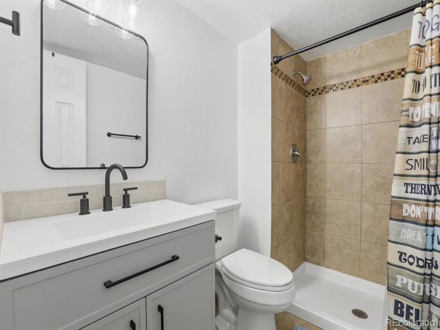 1723 Robb Street Unit: 33