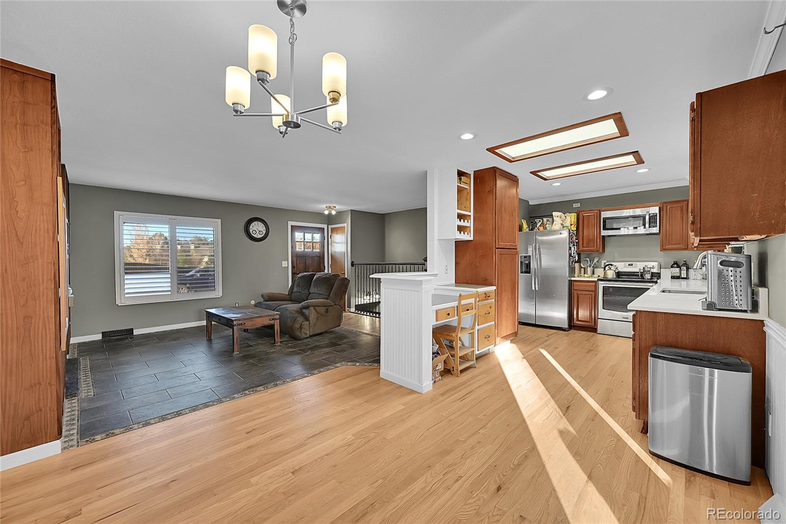 5075 E Weaver Avenue