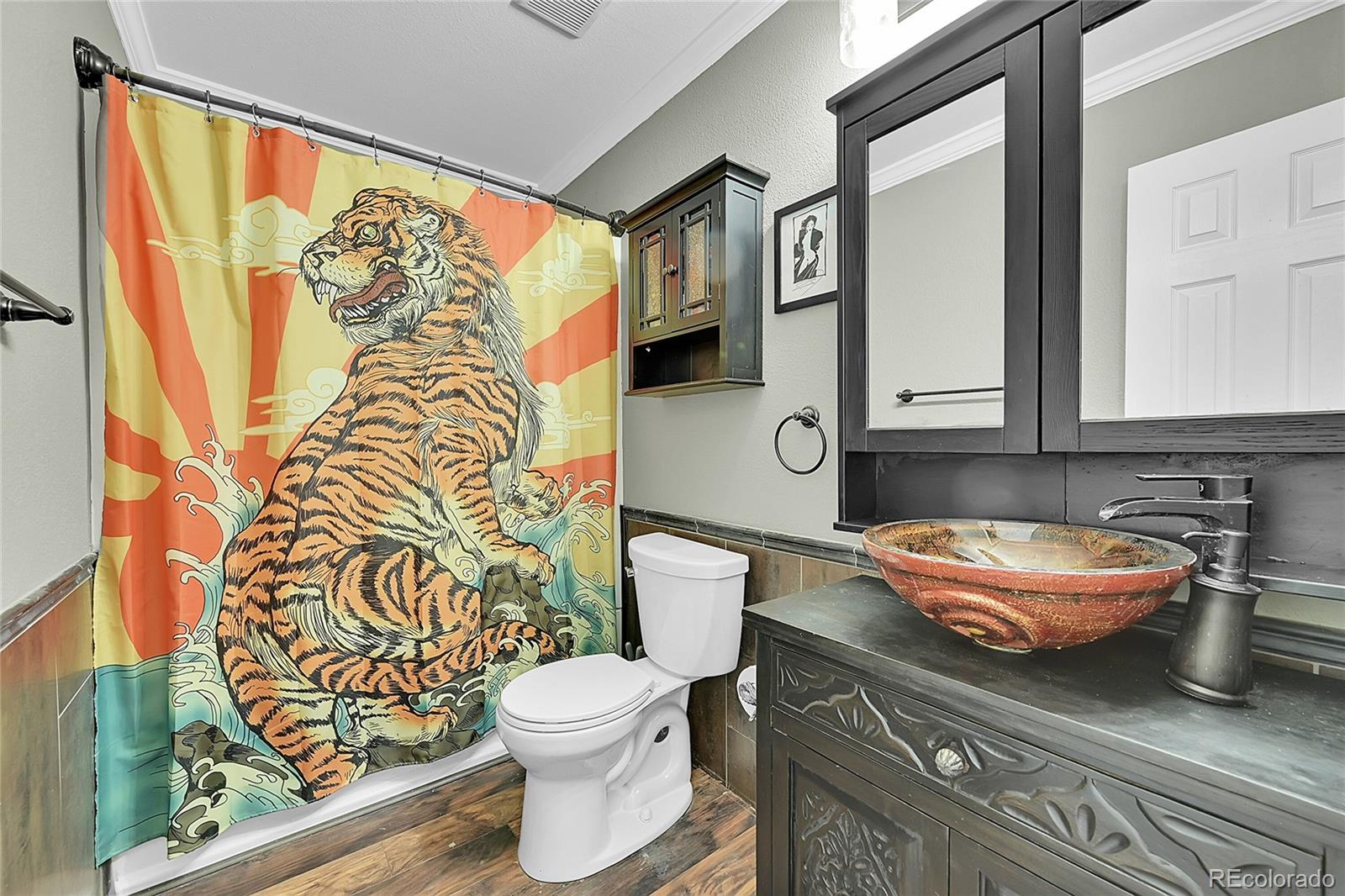 5075 E Weaver Avenue