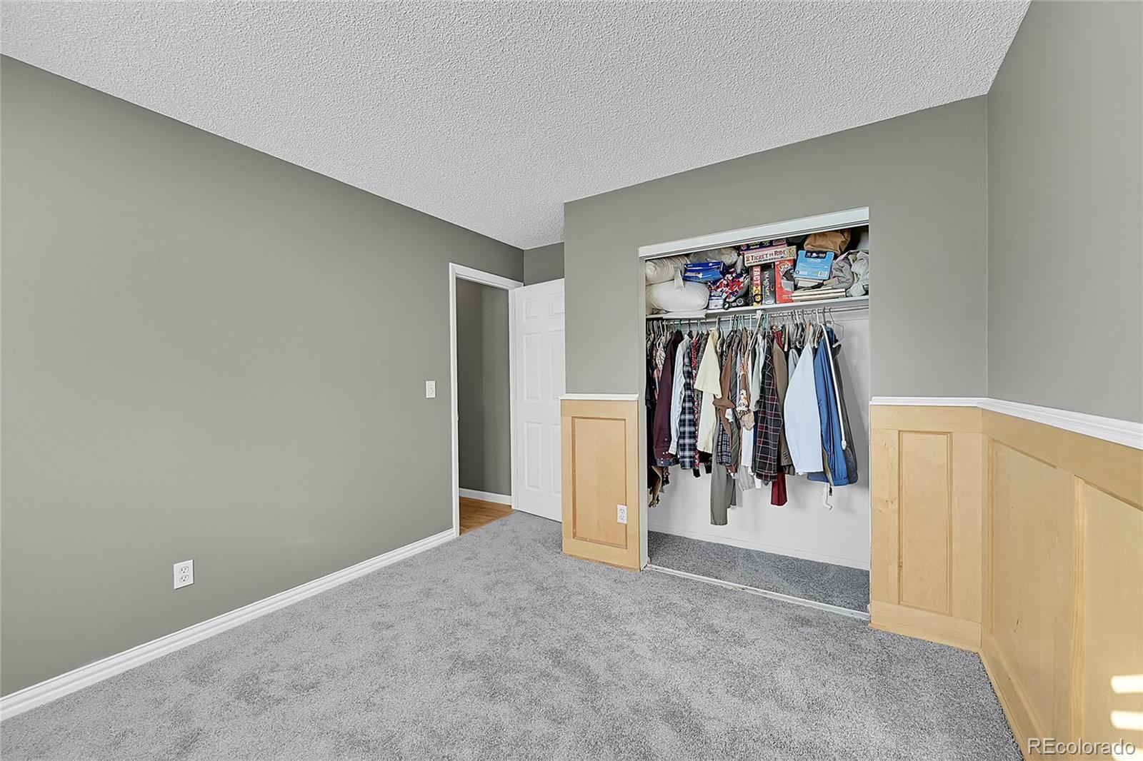 5075 E Weaver Avenue