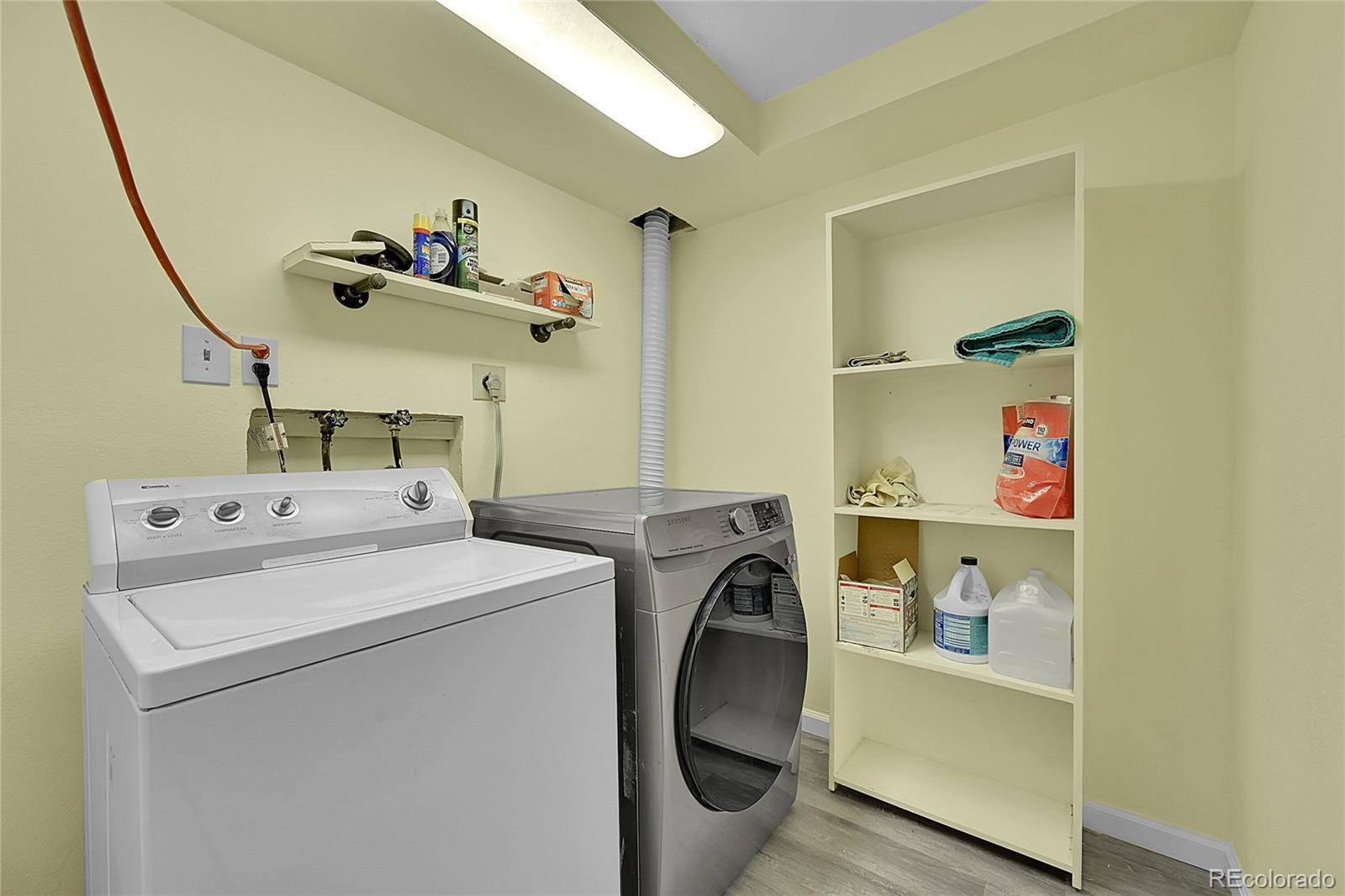 5075 E Weaver Avenue