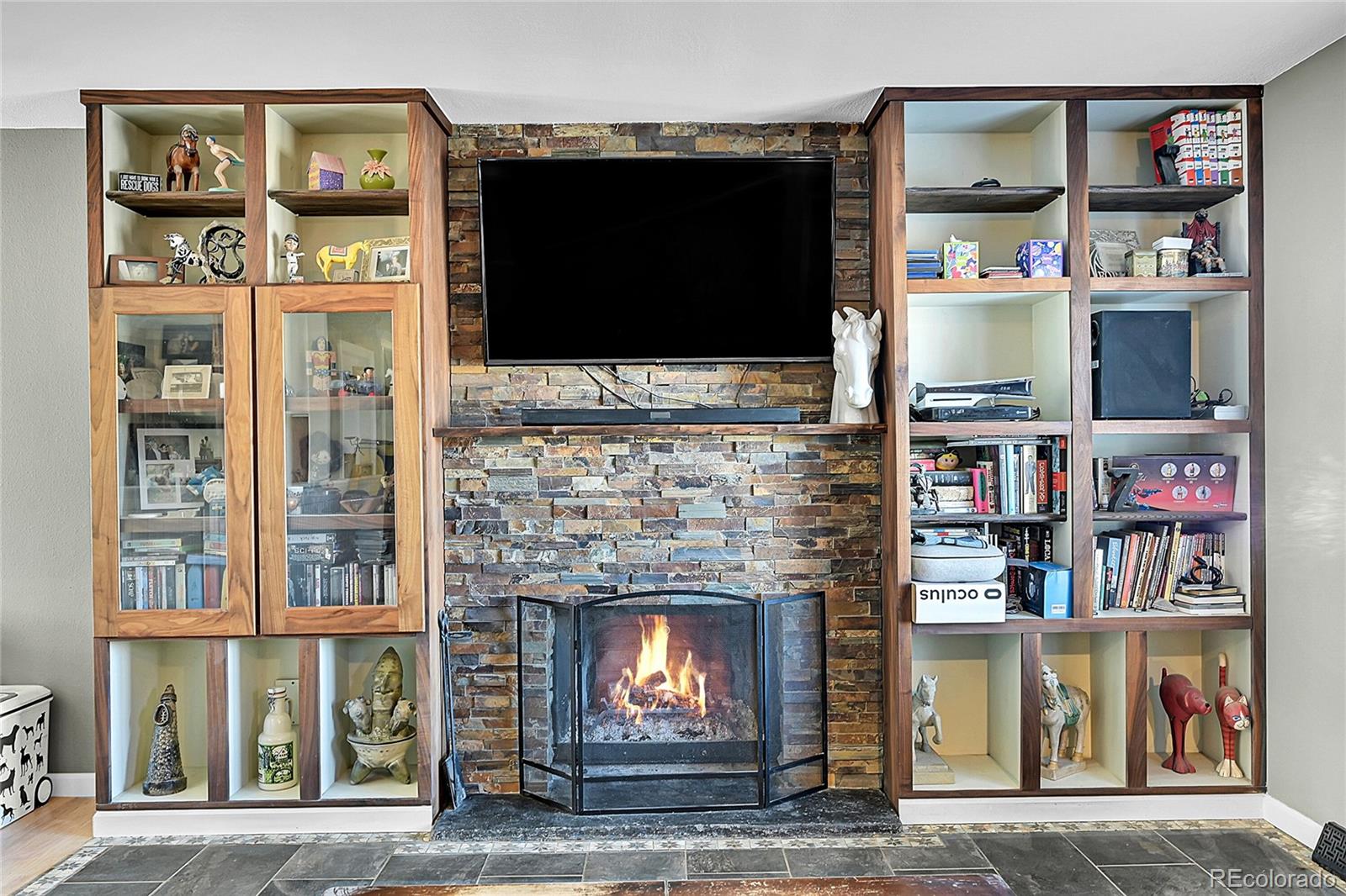 5075 E Weaver Avenue