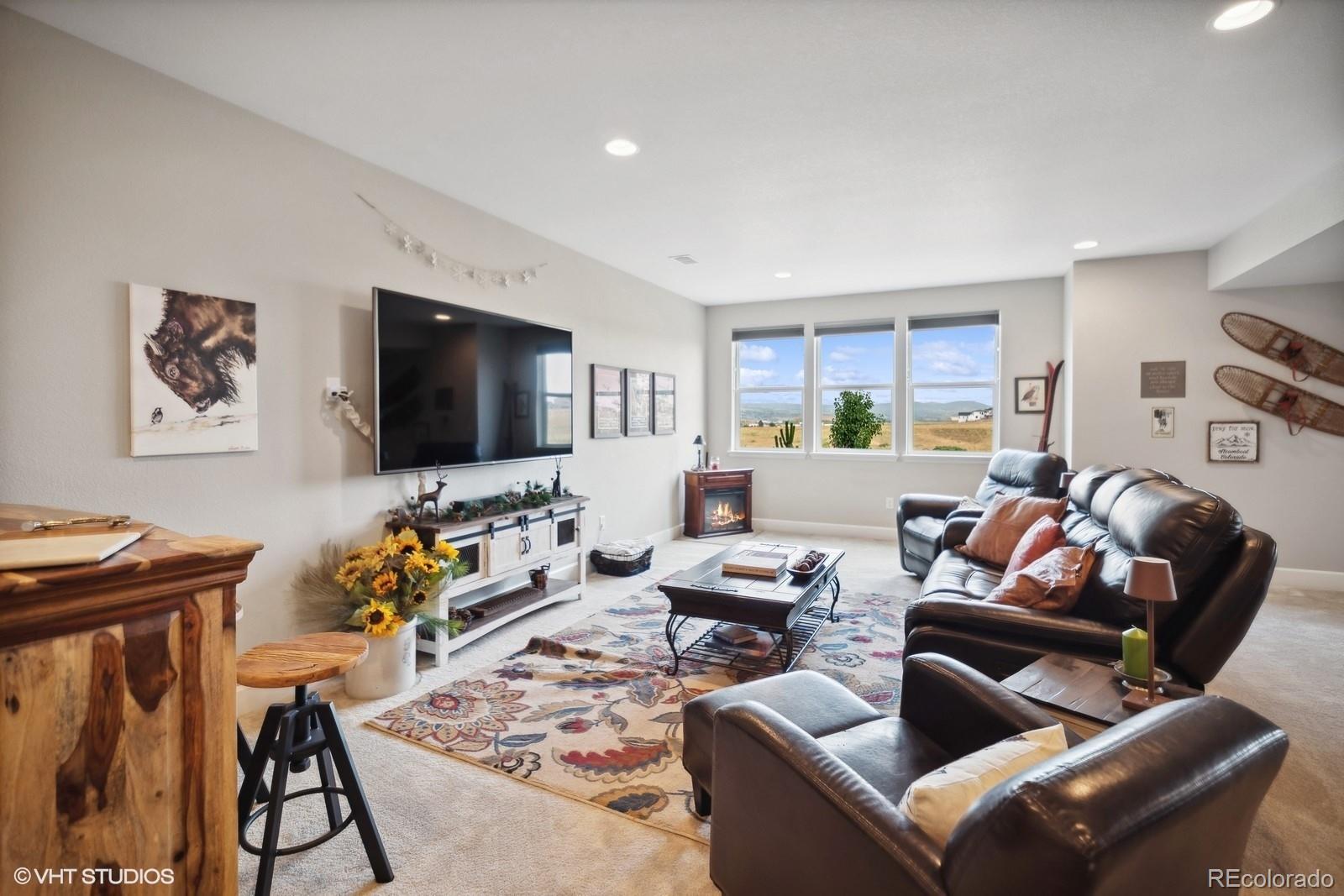 9158 Fraser River Street