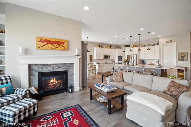 9158 Fraser River Street
