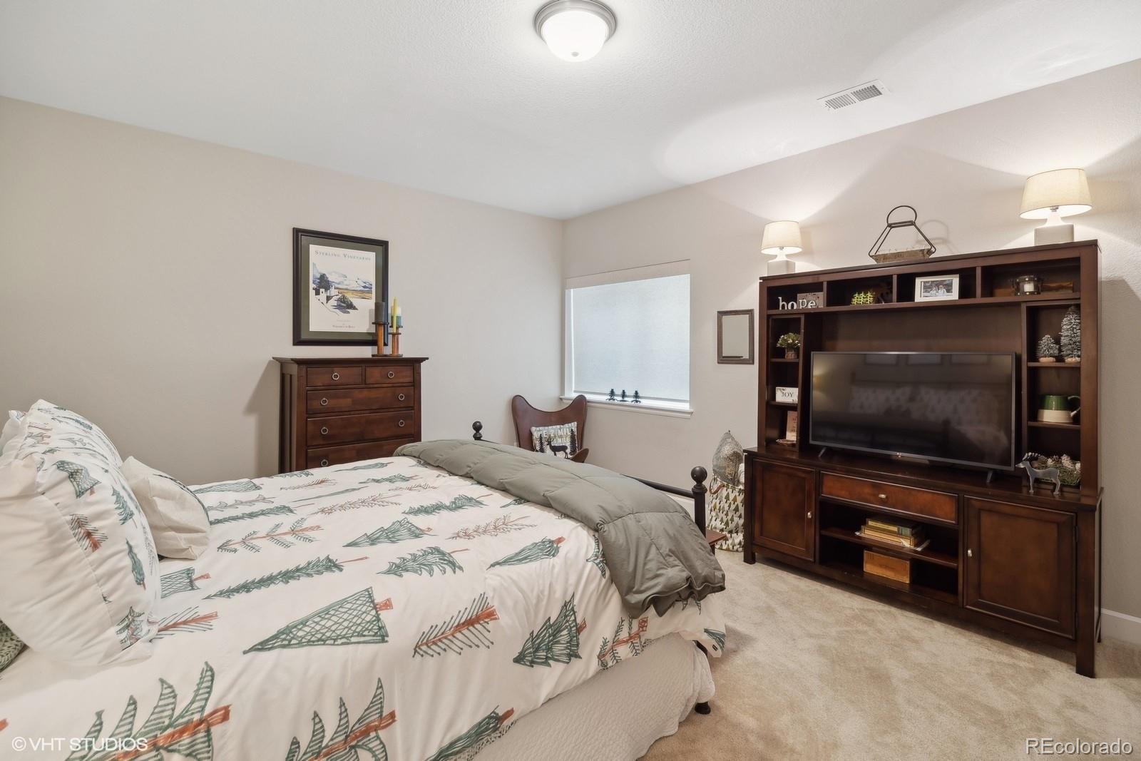 9158 Fraser River Street