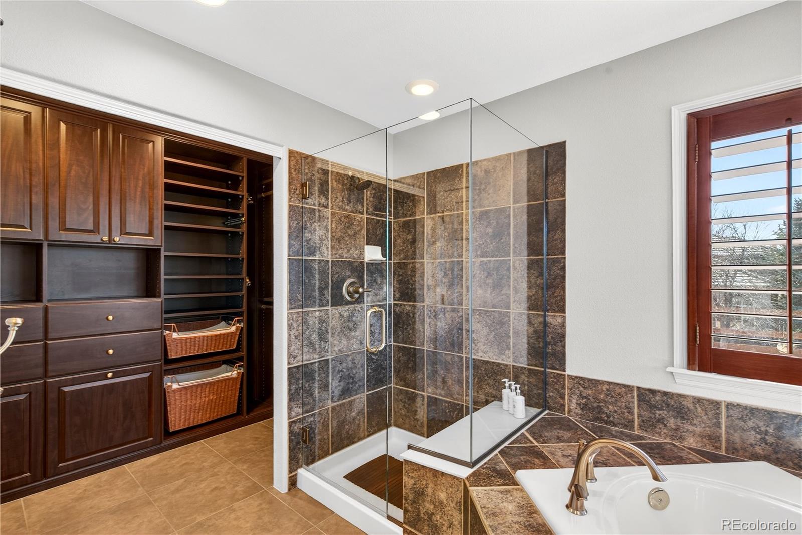 9445 Aspen Hill Circle