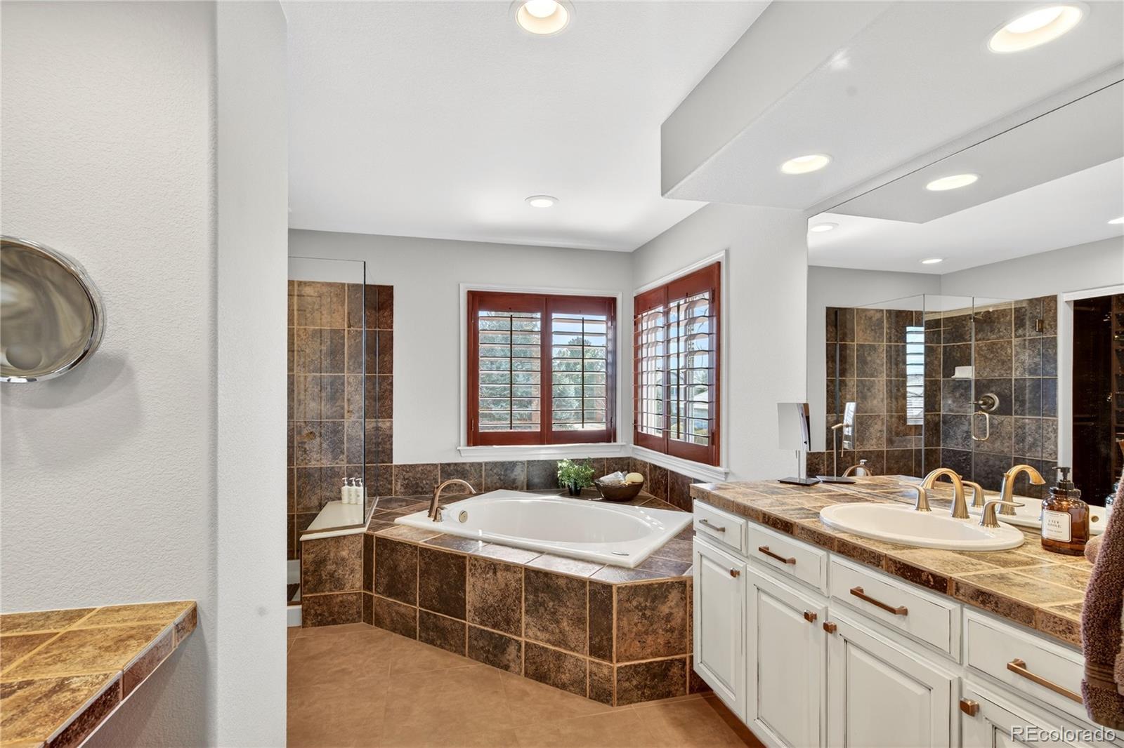 9445 Aspen Hill Circle