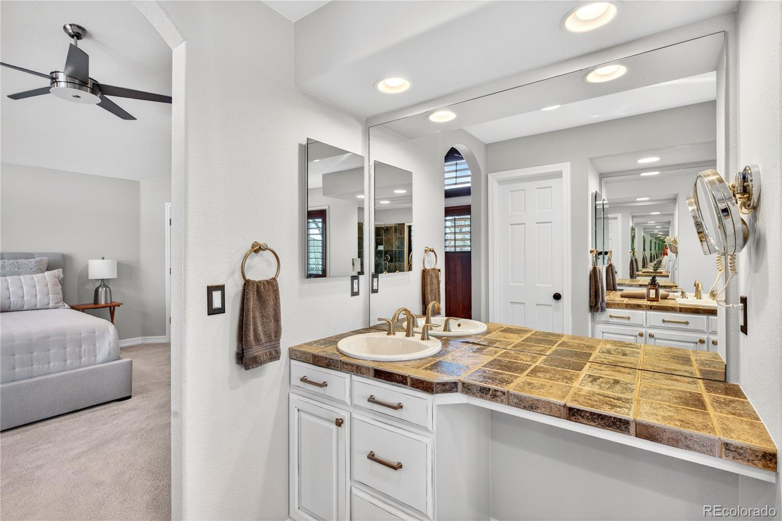 9445 Aspen Hill Circle