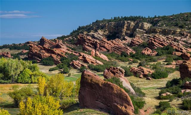 22 Mule Deer Trail