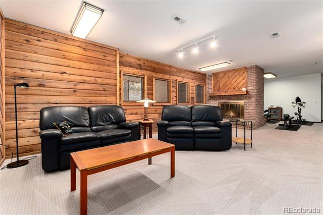 22 Mule Deer Trail
