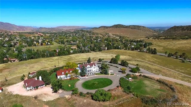 22 Mule Deer Trail
