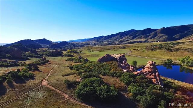 22 Mule Deer Trail