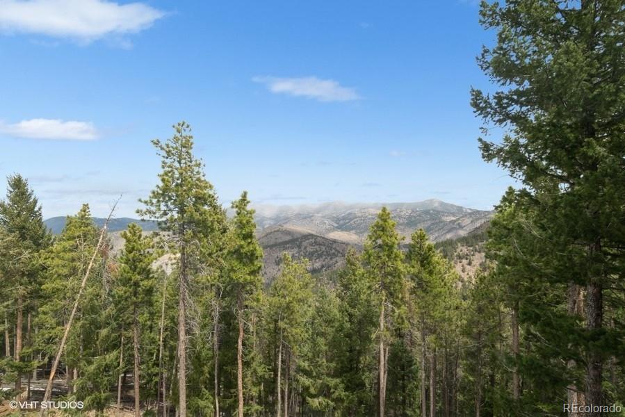 1810 Saddleback Drive