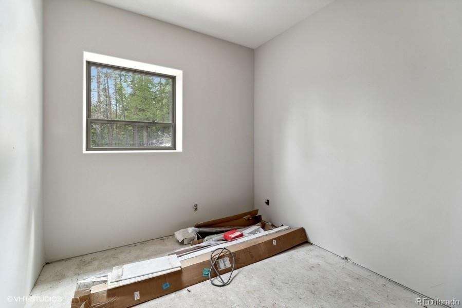 1810 Saddleback Drive