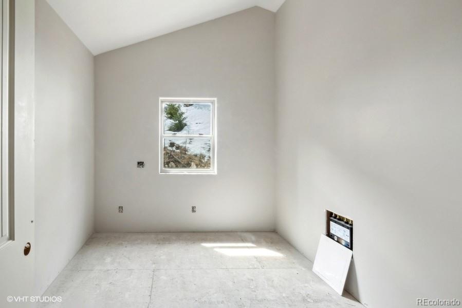 1810 Saddleback Drive