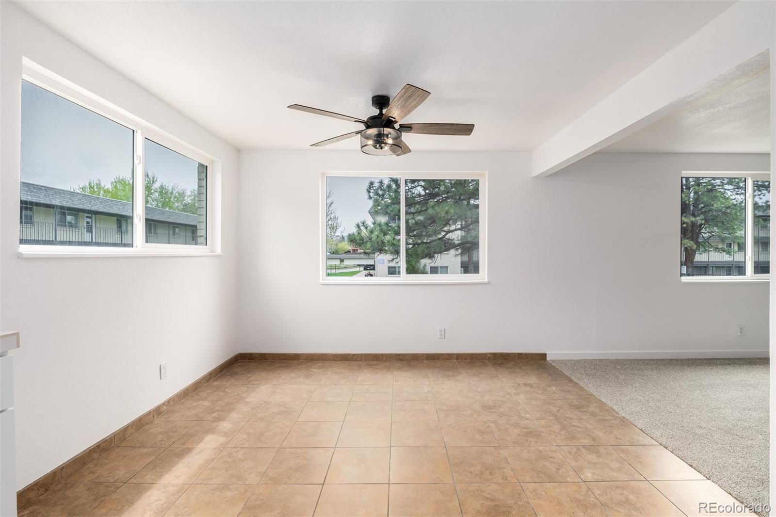 1723 Robb Street Unit: 33