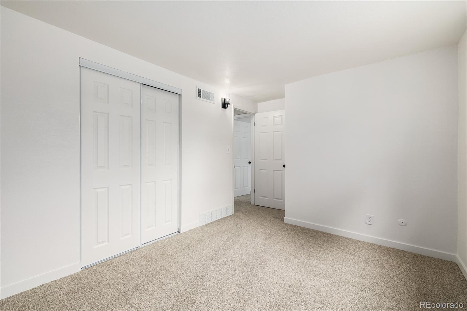 1723 Robb Street Unit: 33