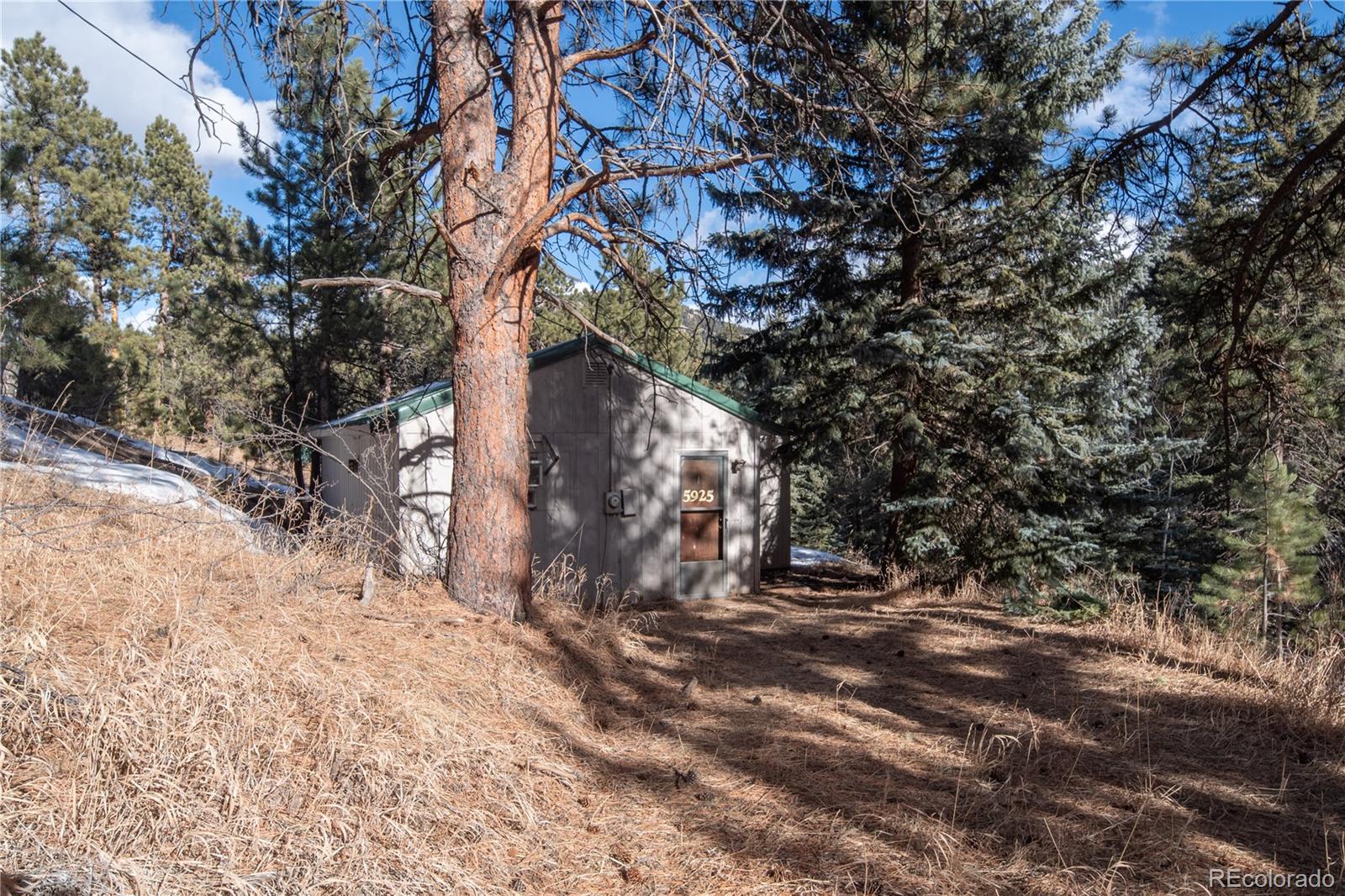 5925 Herzman Drive