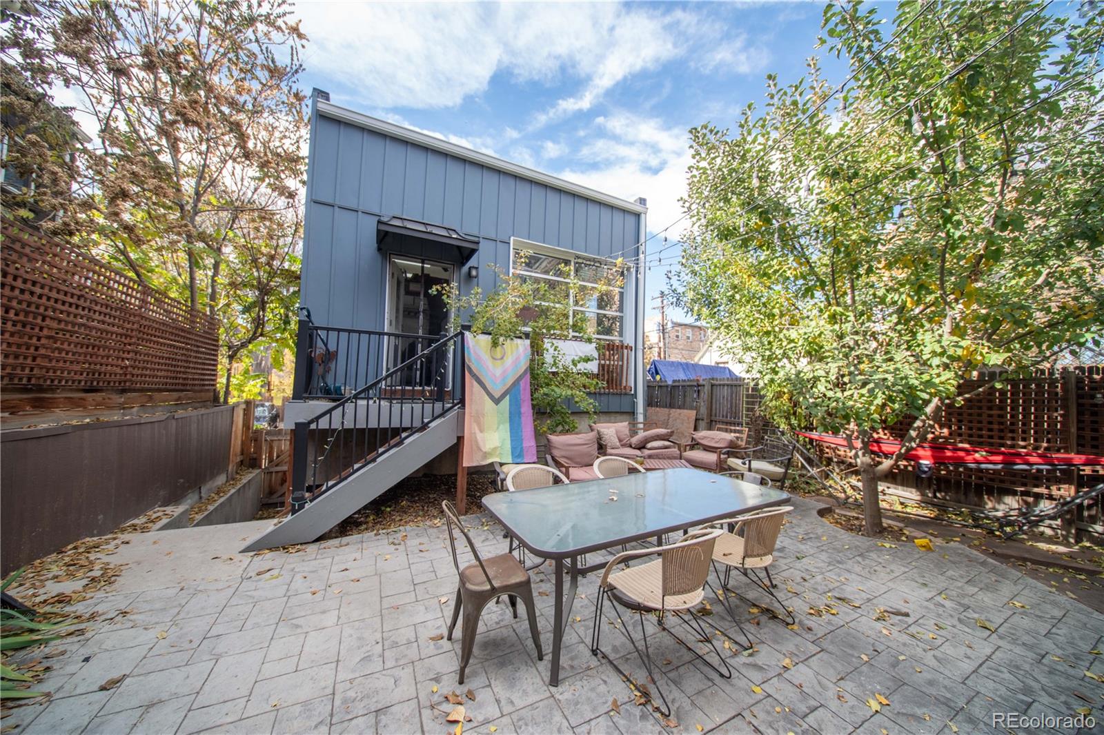 1225 N Clarkson Street