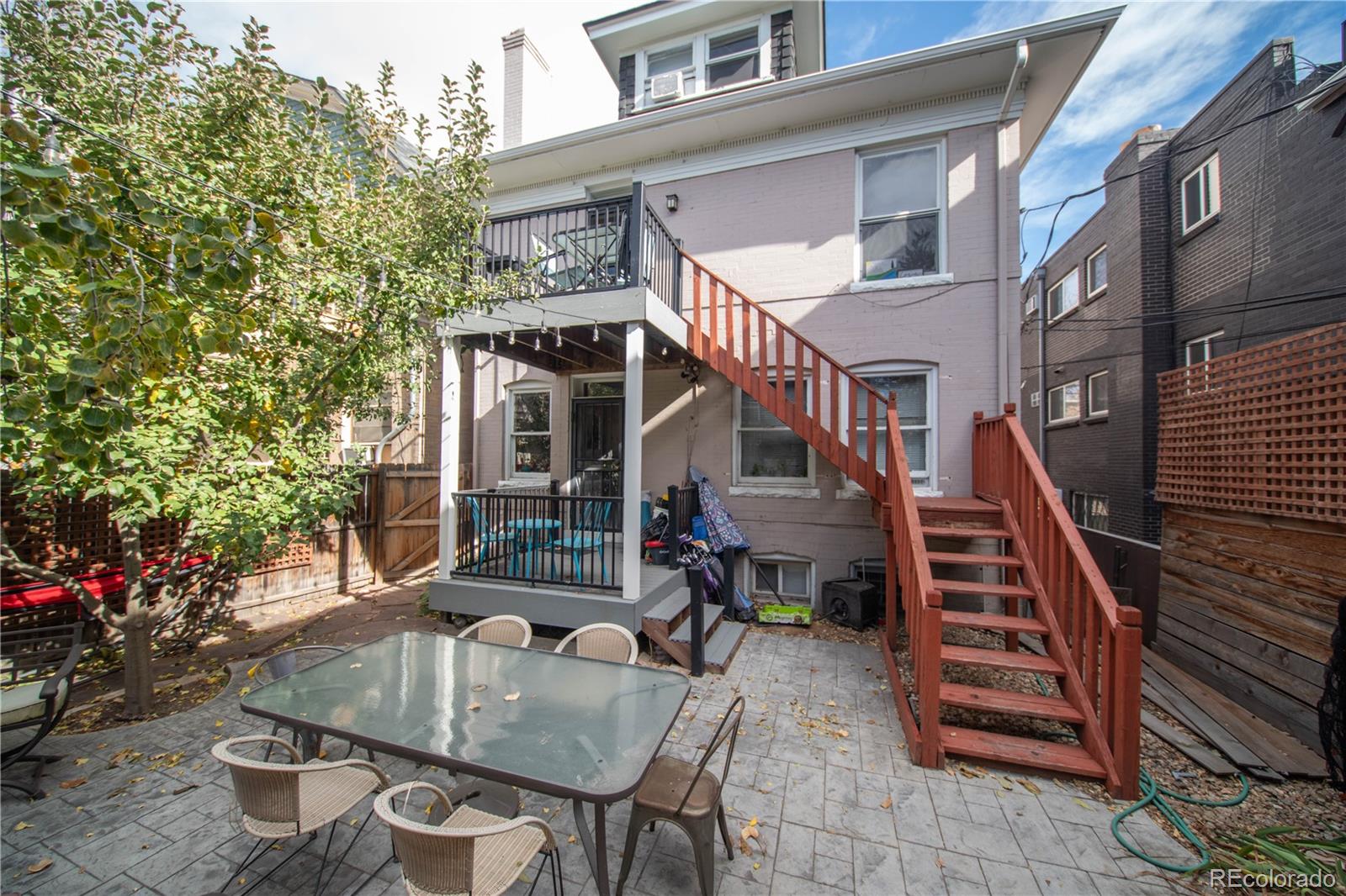 1225 N Clarkson Street