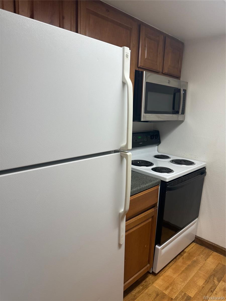 1200 Golden Circle Unit: 506