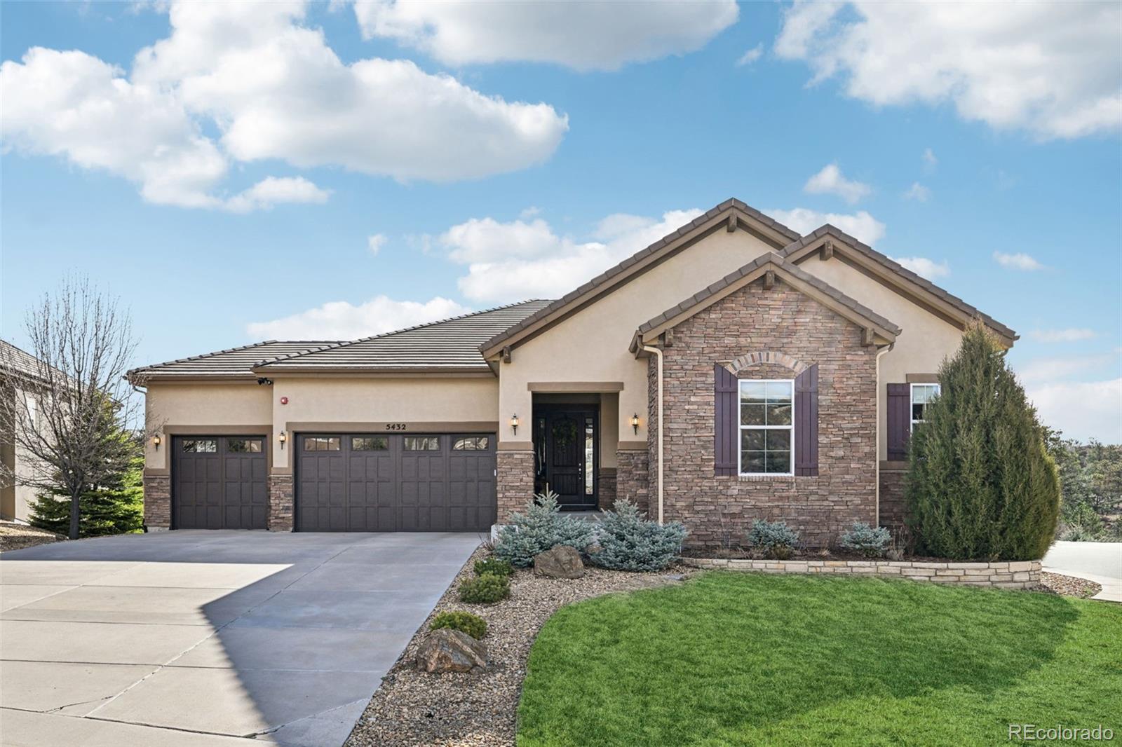 5432 Water Oak Circle