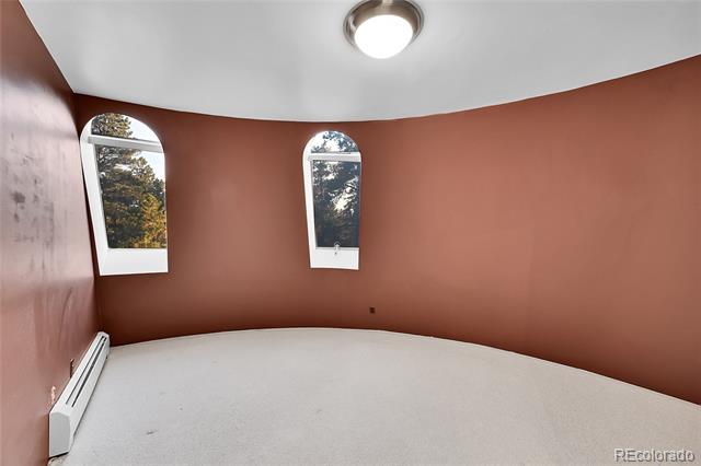 560 Lindsey Road