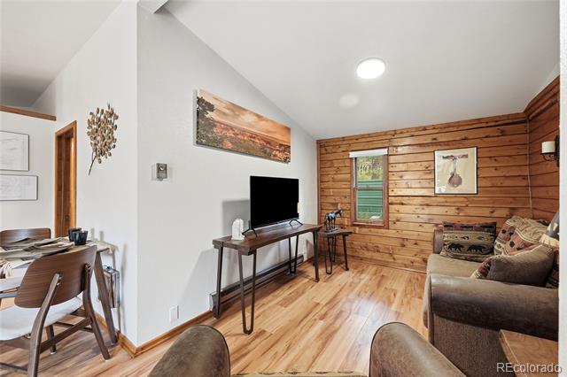 464 Long Trail Road
