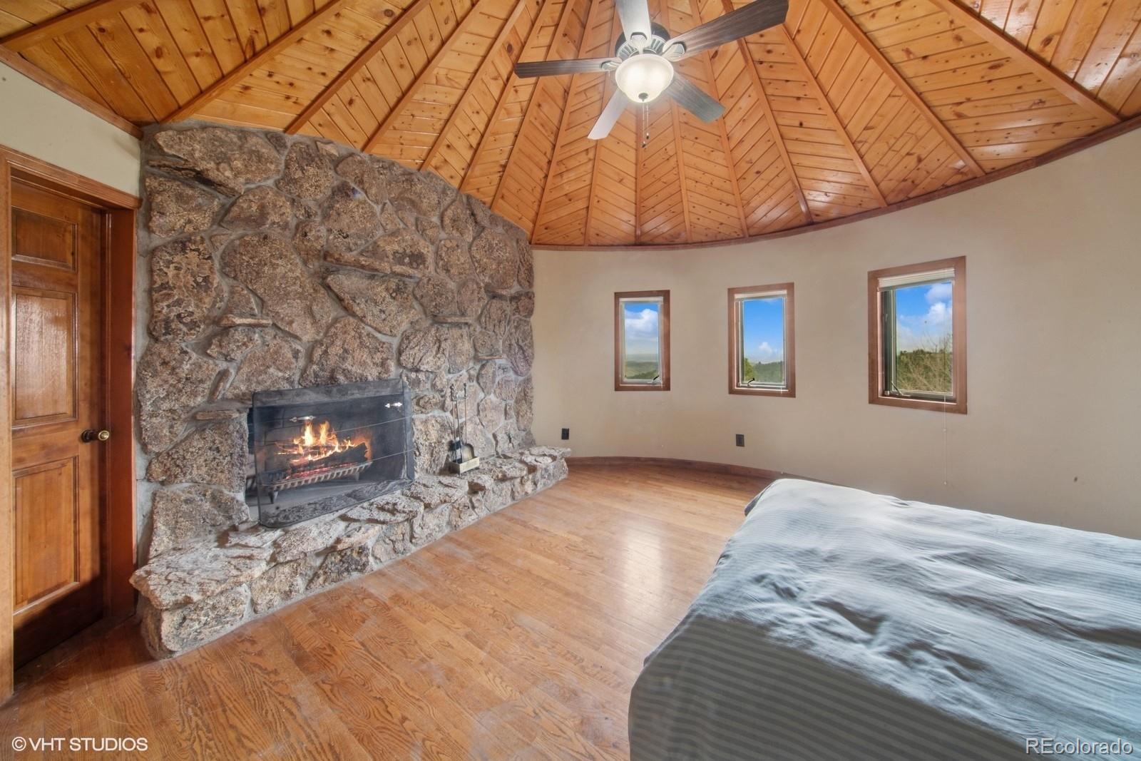 22081 Paradise Circle