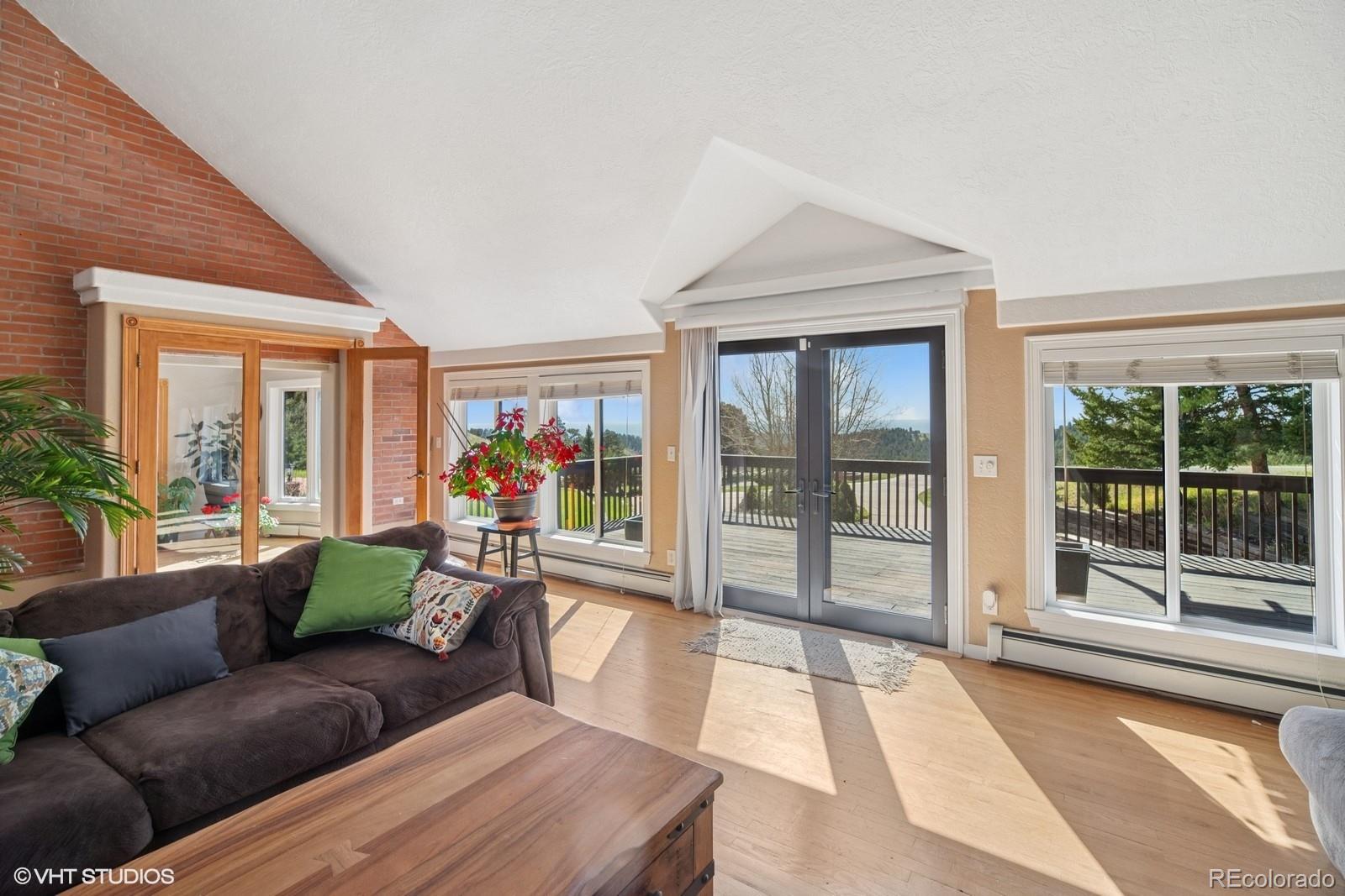22081 Paradise Circle