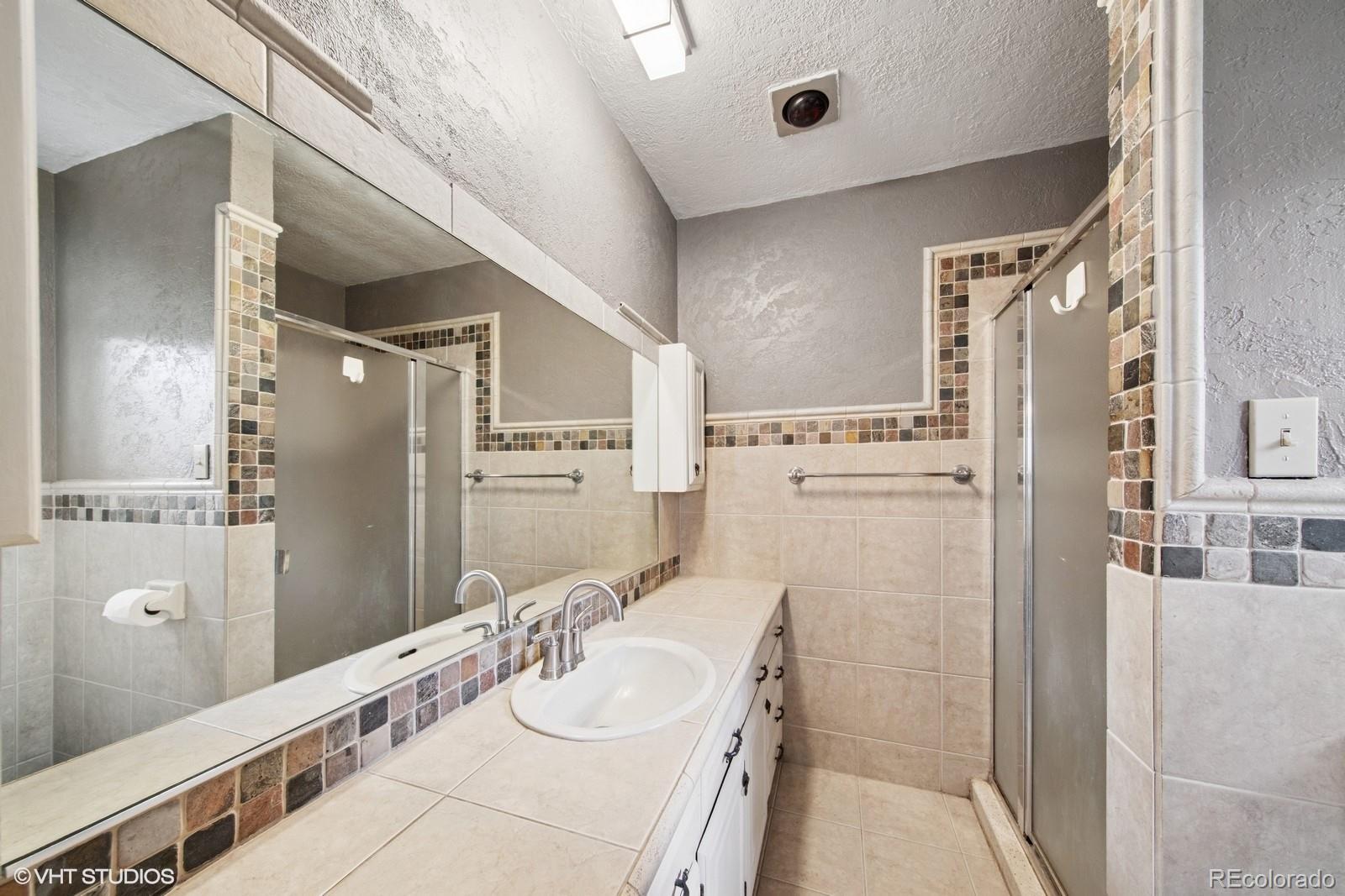 22081 Paradise Circle