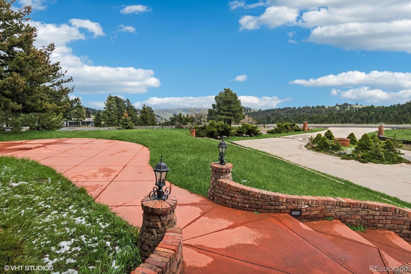 22081 Paradise Circle