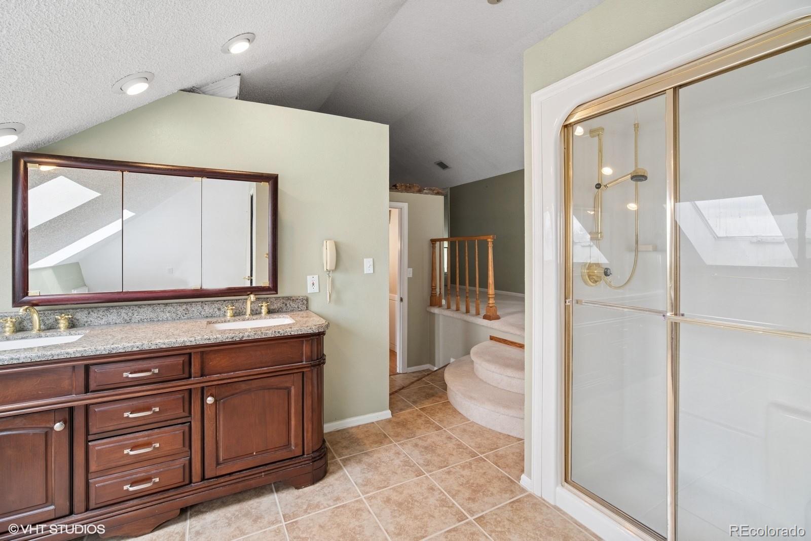 22081 Paradise Circle