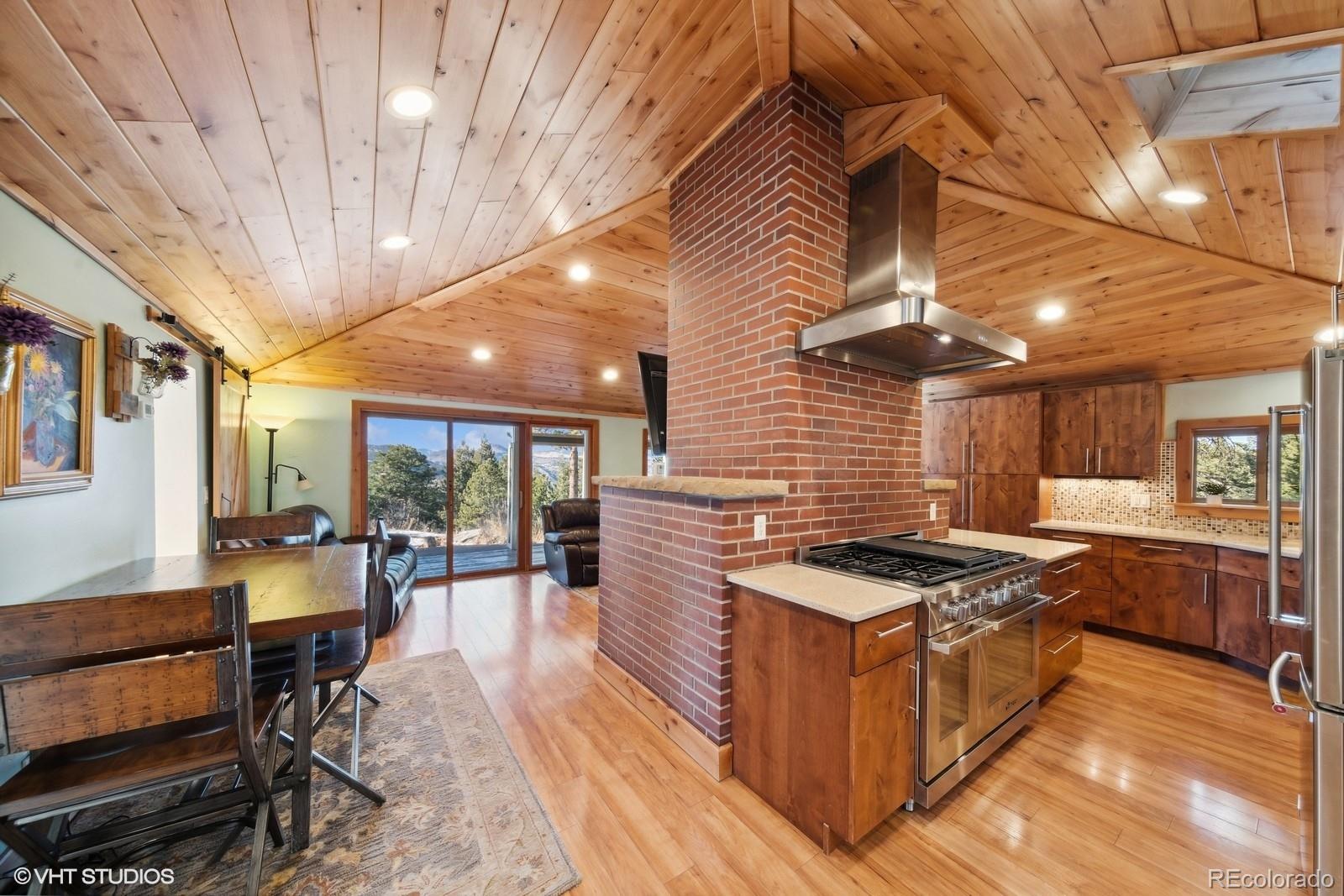 581 Cloverdale Road