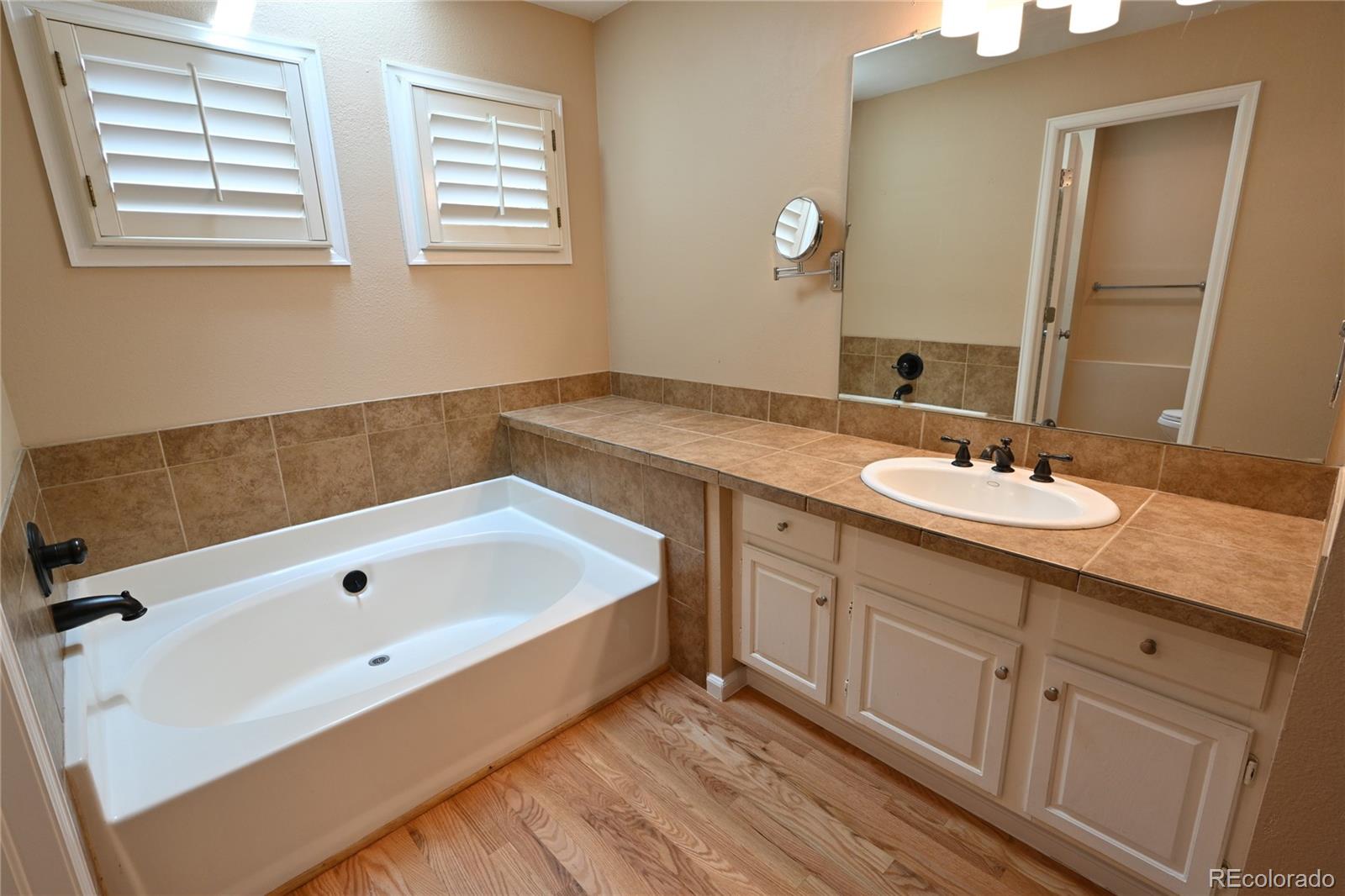23846 Genesee Village Road