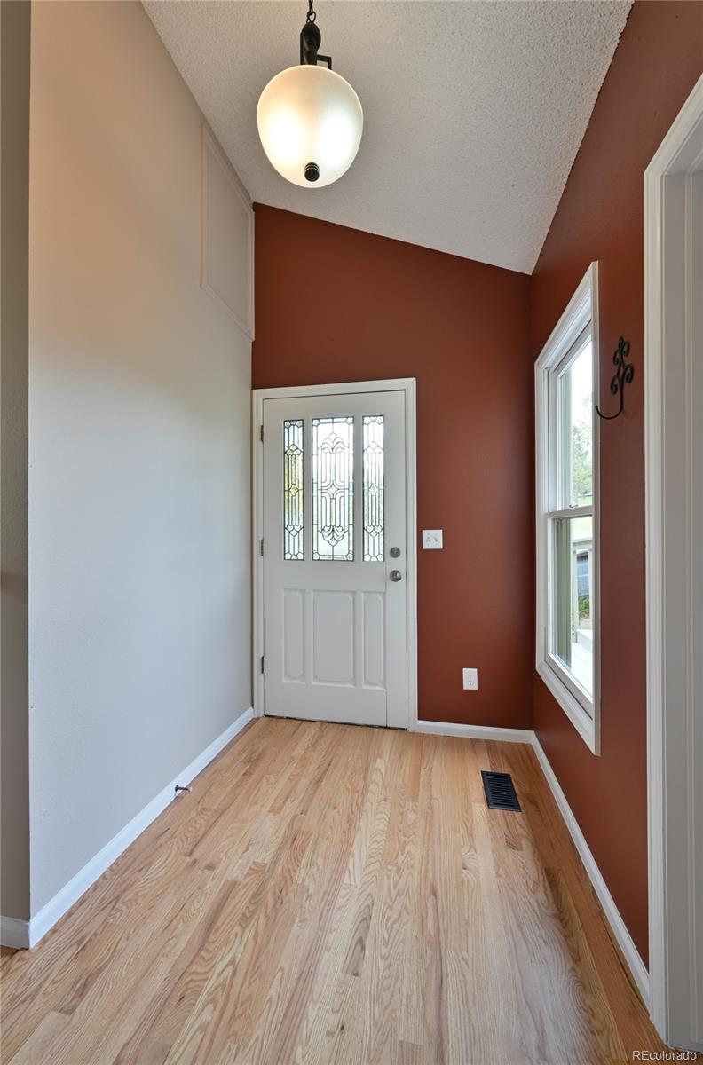 23846 Genesee Village Road