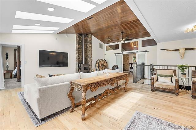 6223 W Flora Place