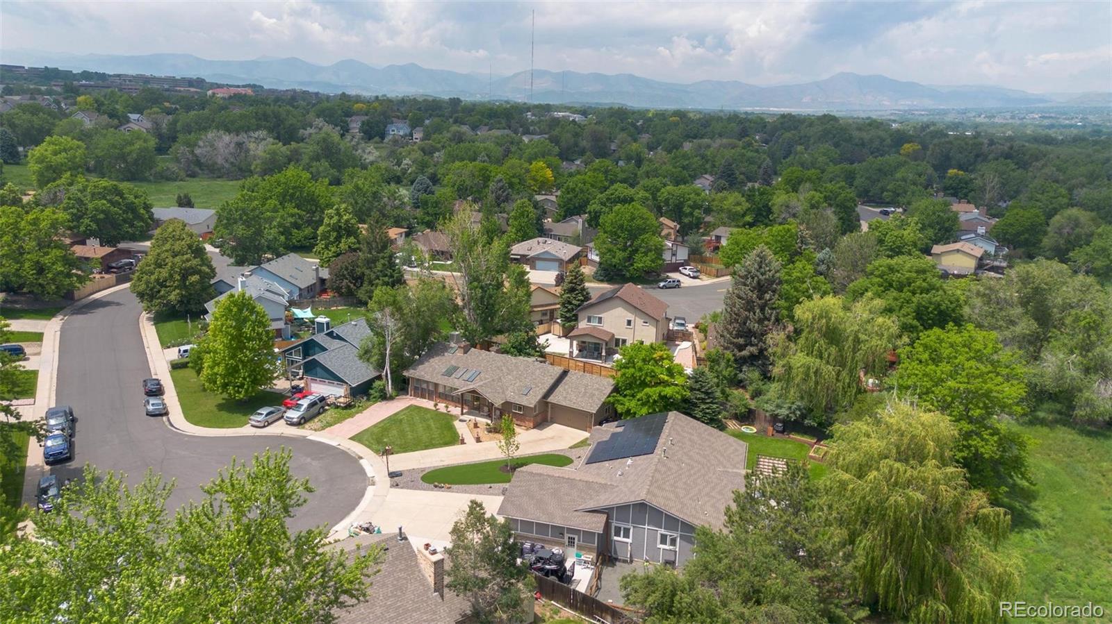 6223 W Flora Place