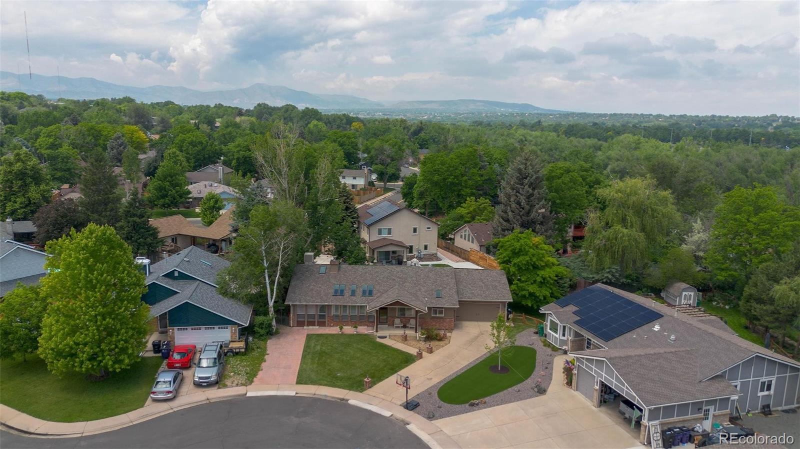 6223 W Flora Place