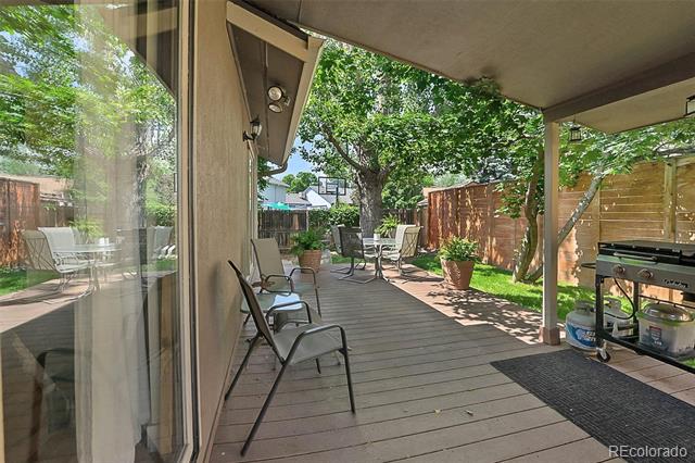 6223 W Flora Place