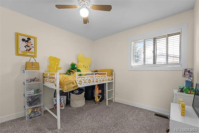 6223 W Flora Place