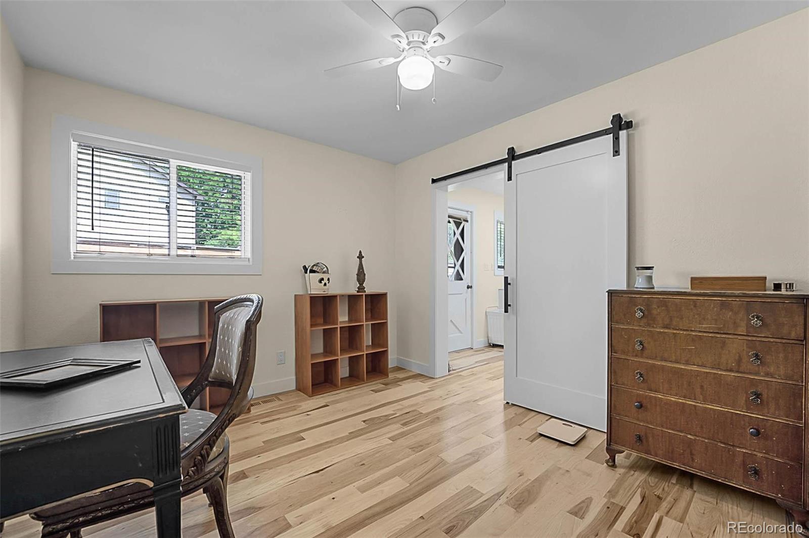 6223 W Flora Place