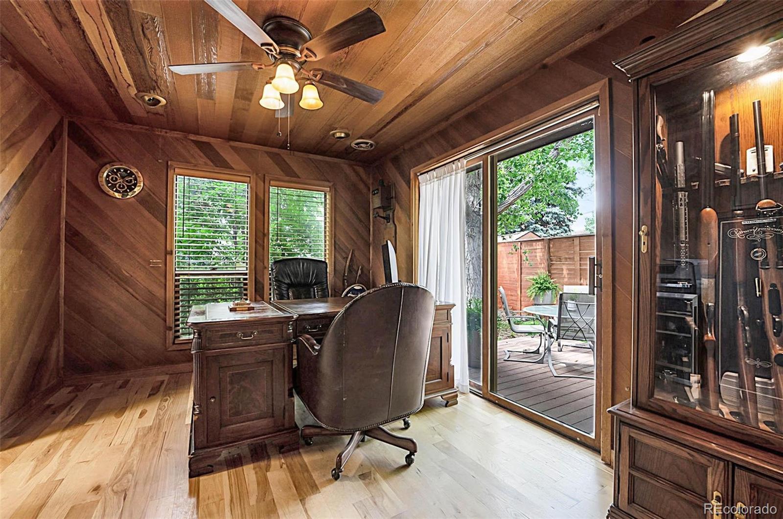 6223 W Flora Place