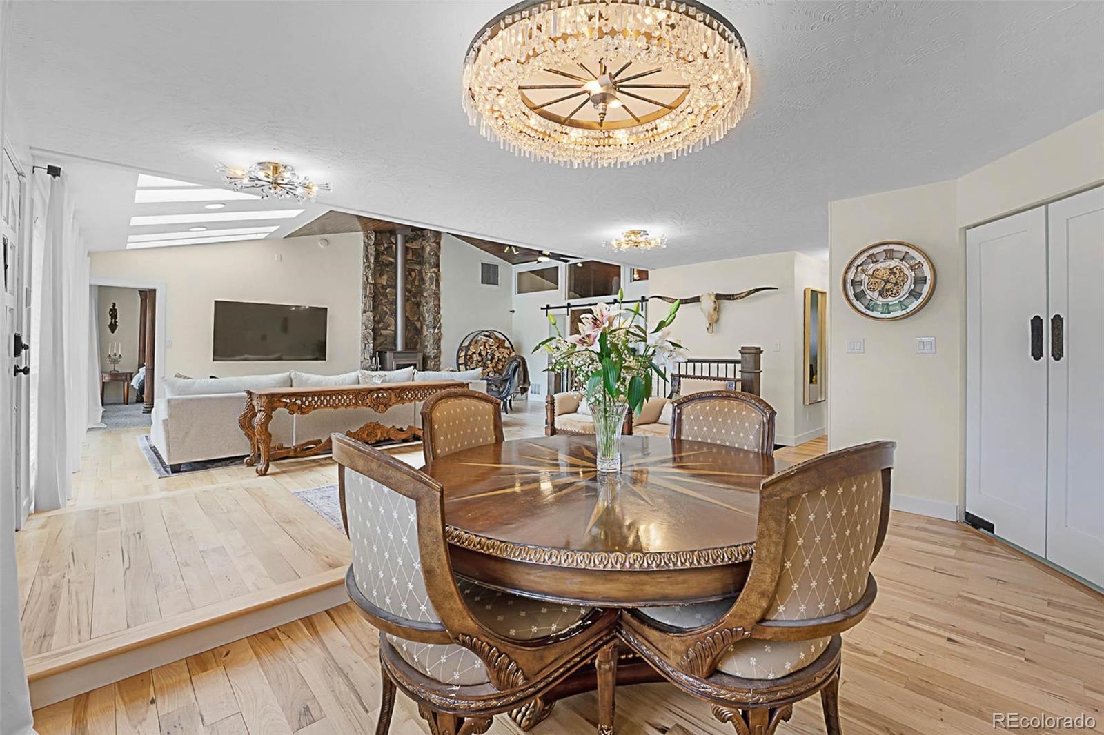 6223 W Flora Place