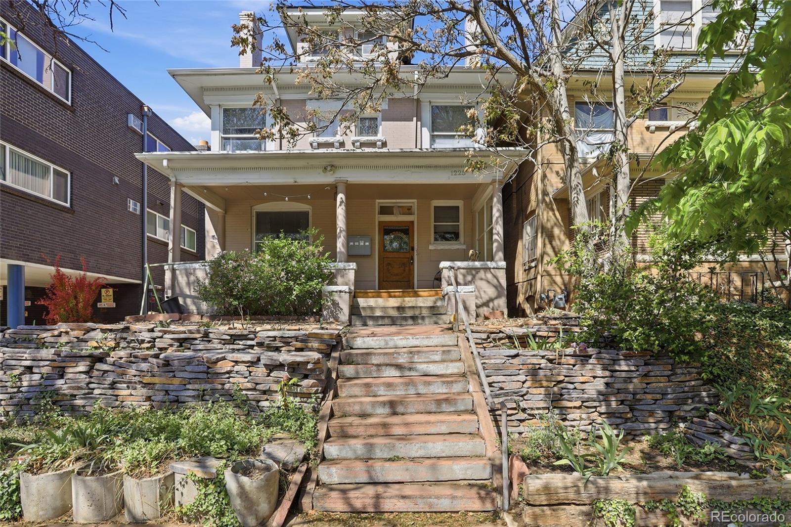 1225 N Clarkson Street