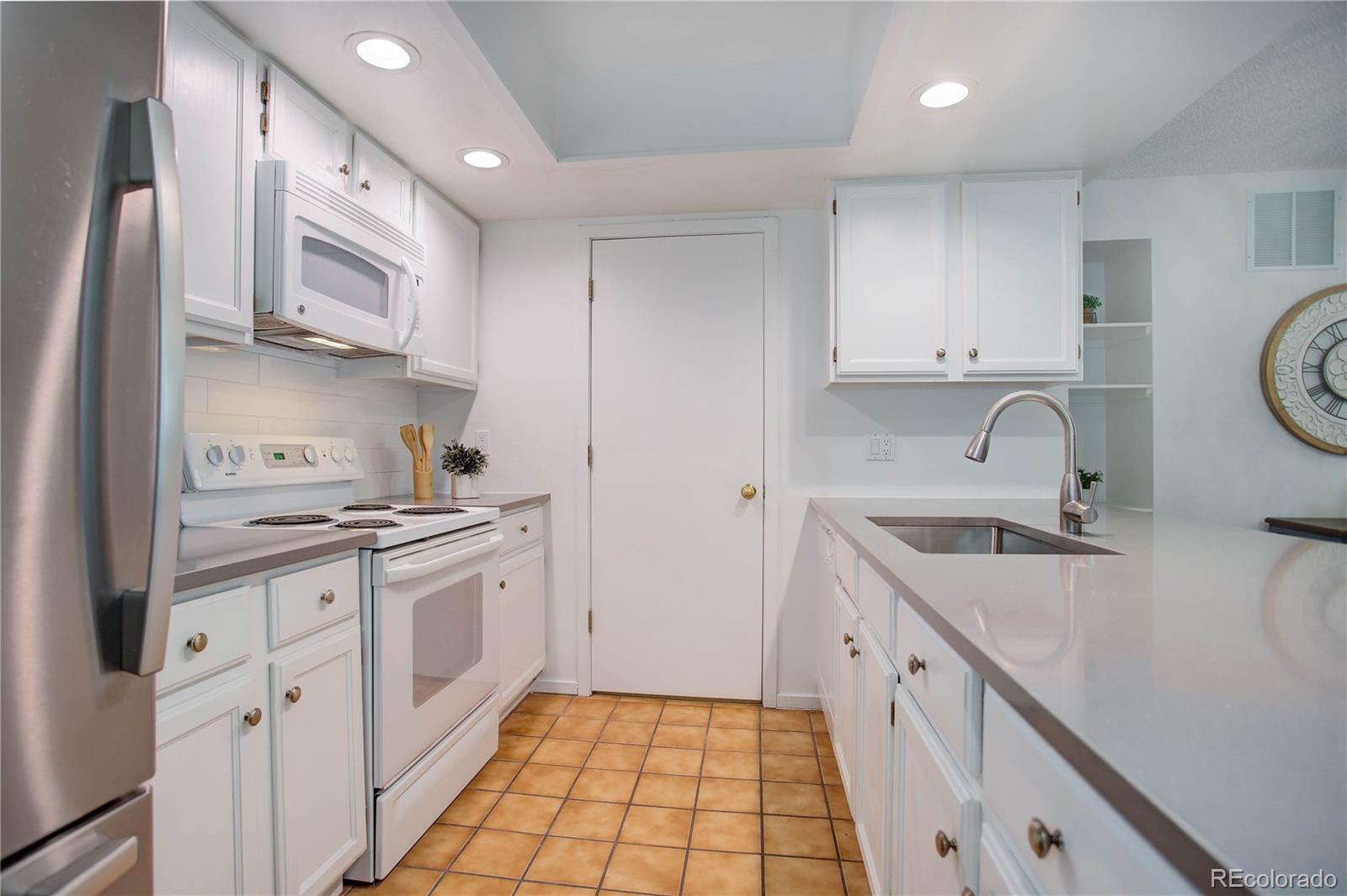 23591 Genesee Village Road Unit: H