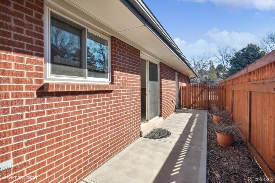 3115 Ward Court