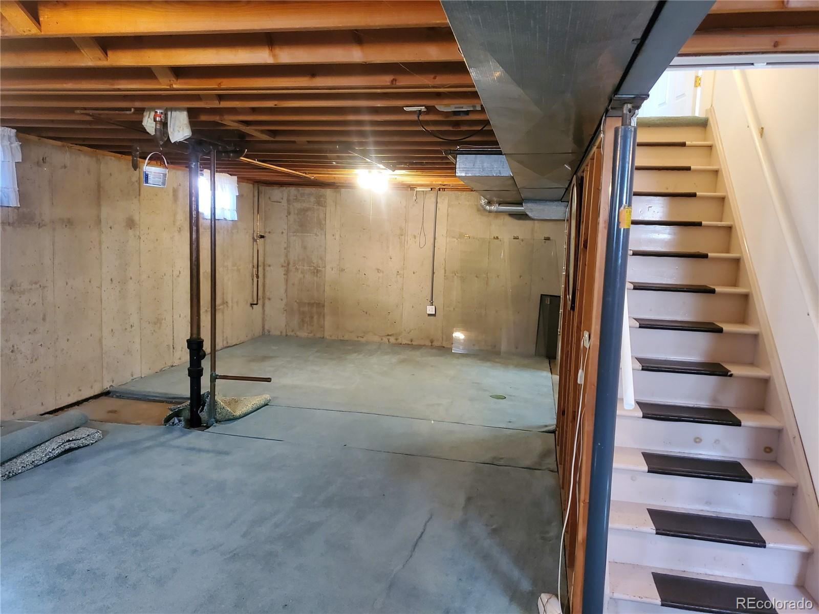 5922 S Otis Court