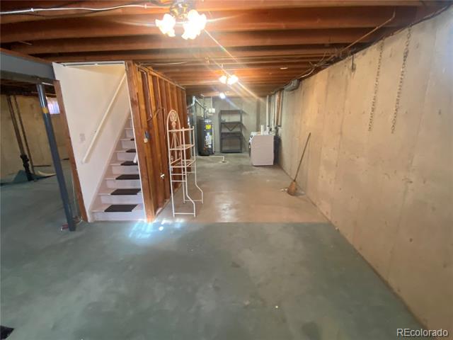 5922 S Otis Court